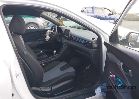 2020 Hyundai Veloster 2.0 from USA, damaged, VIN KMHTG6AF4LU023921